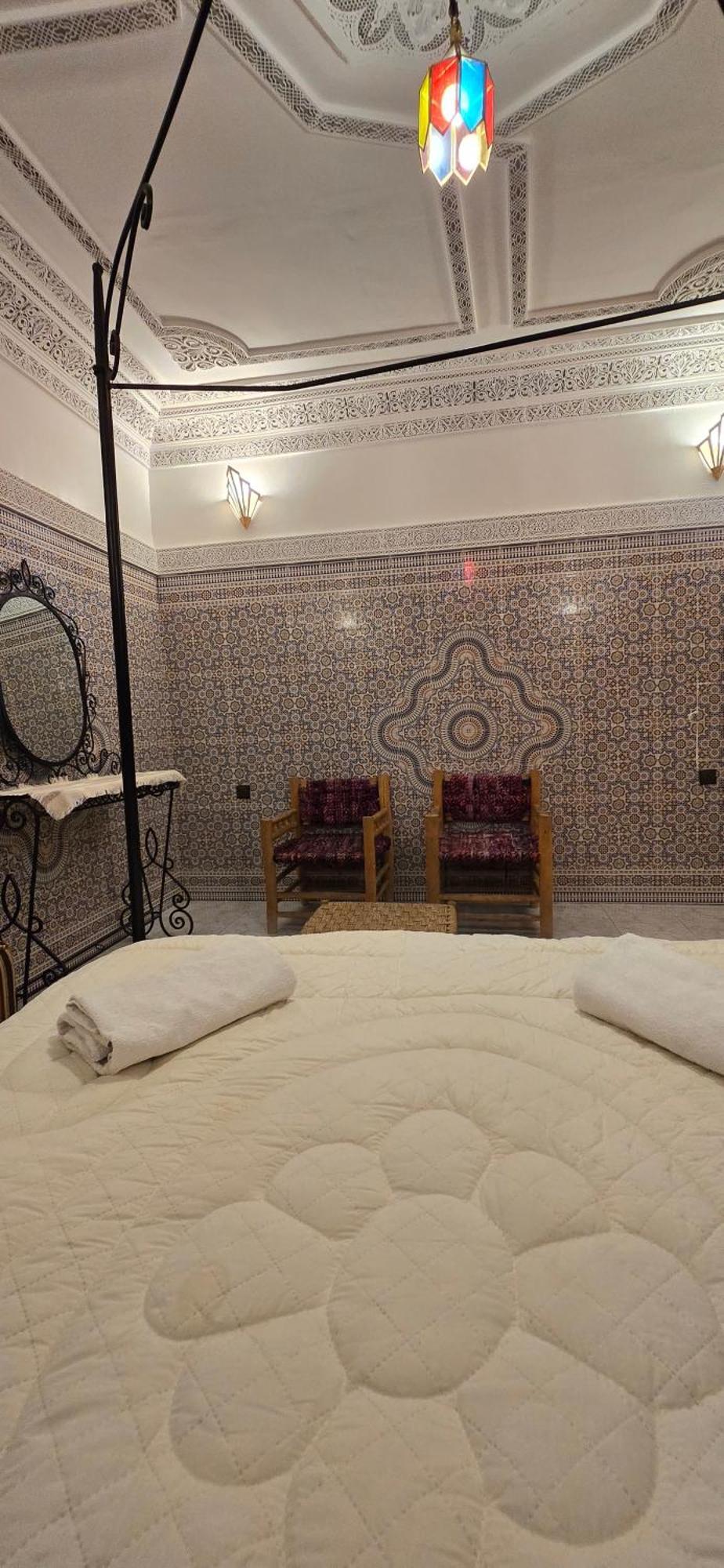 Double Room Private Bathroom