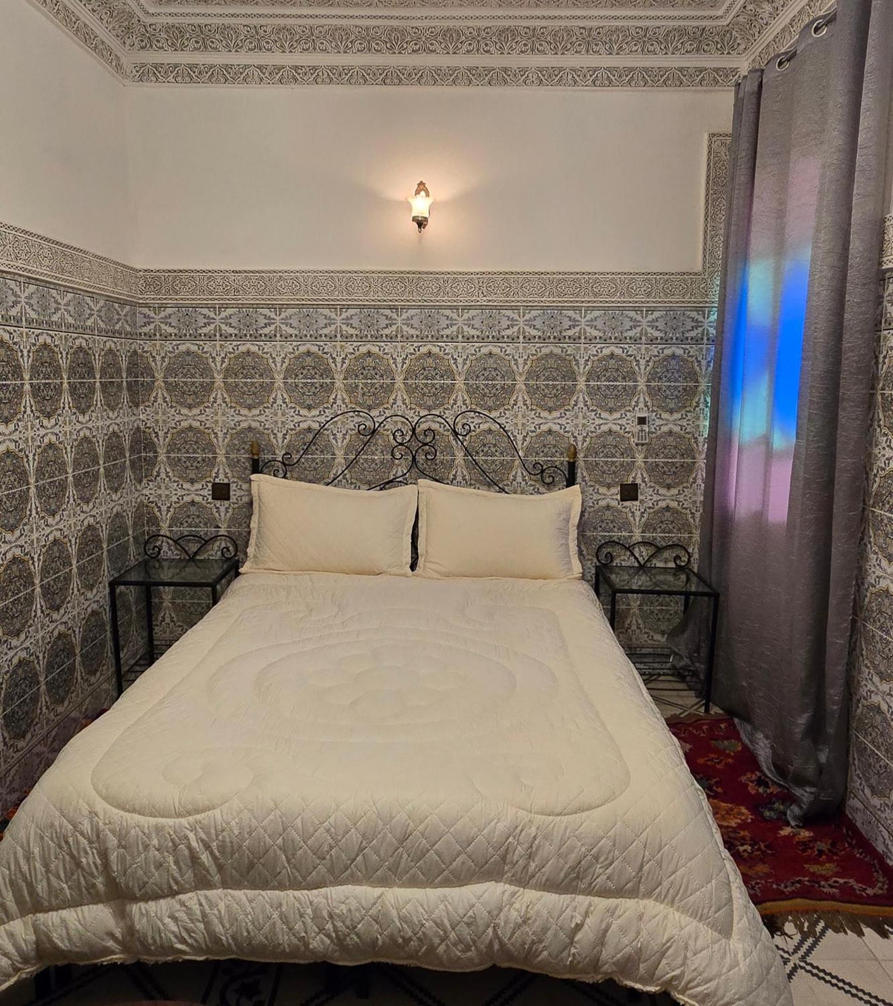 Double Room Private Bathroom